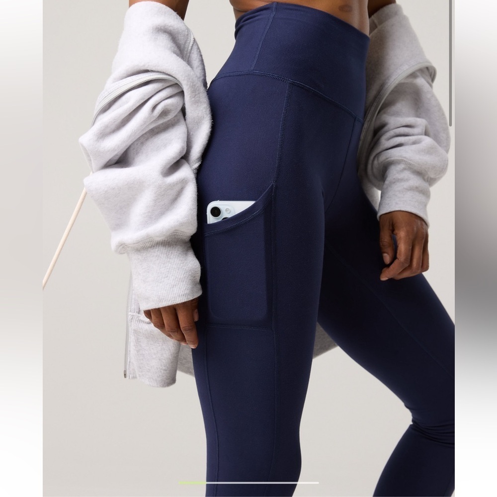 OFFLINE By Aerie The Hugger High Waisted Pocket True Royal Navy Leggings Size XL - Picture 2 of 8